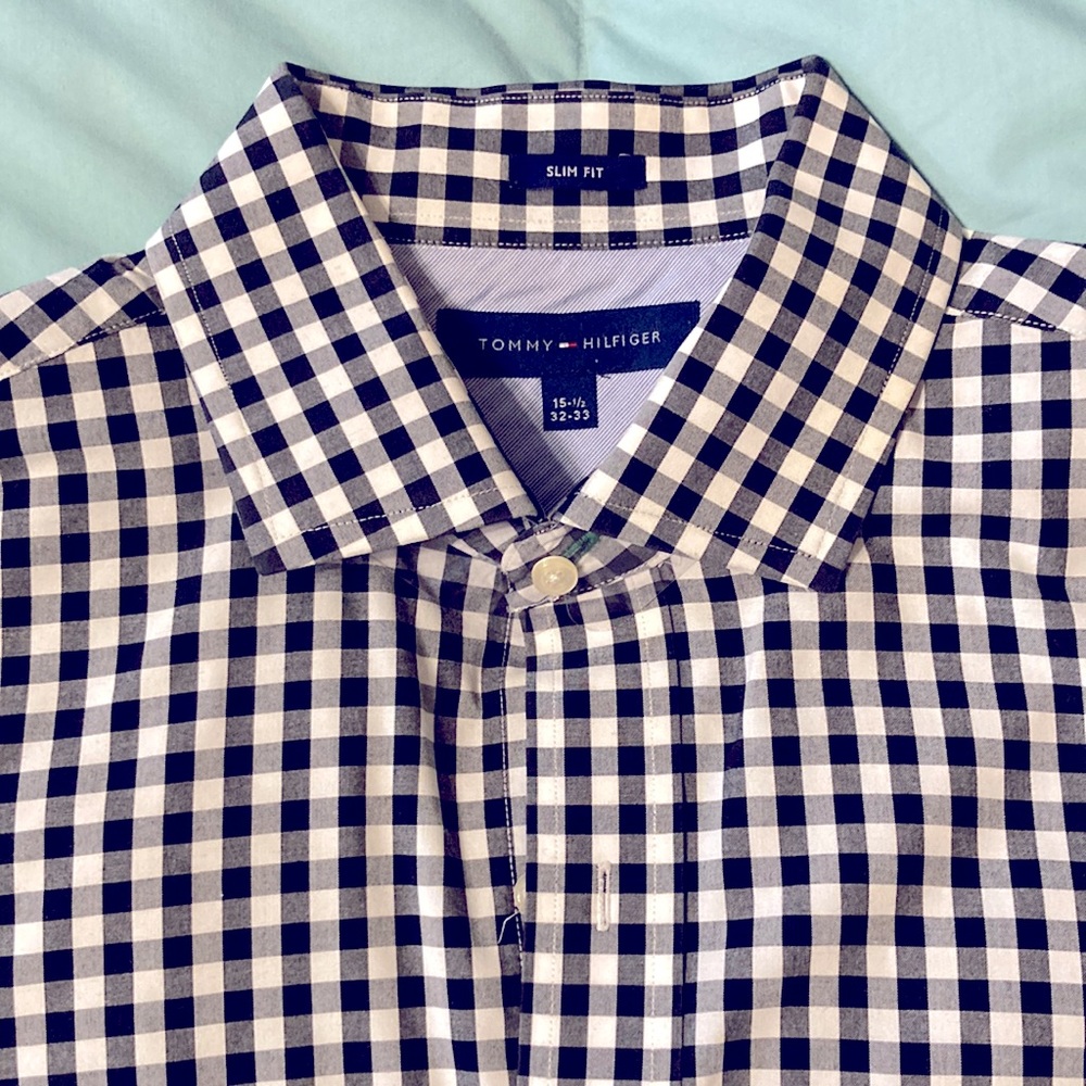 Tommy Hilfiger Slim Fit 15.5-32/33 button up black and white checkered shirt